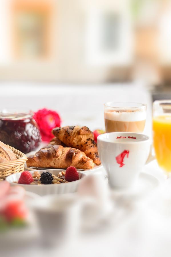 فندق Wirtshaus Zum Pferdemarkt ساربورغ المظهر الخارجي الصورة