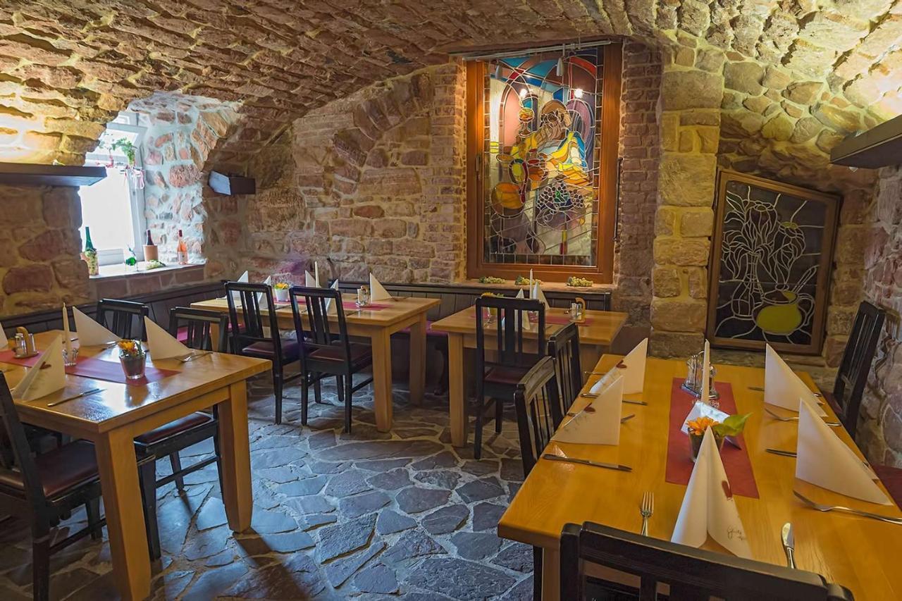 فندق Wirtshaus Zum Pferdemarkt ساربورغ المظهر الخارجي الصورة